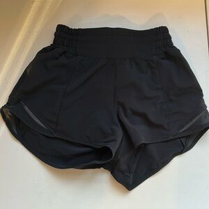 Lululemon Black Hotty Hot Shorts - 2.5 inches - Size 0